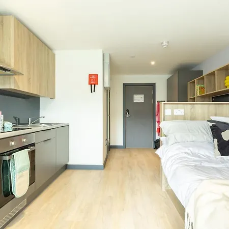 Curraheen Point - Easy Access To Centre *