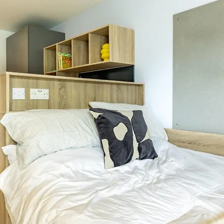 Curraheen Point In Apartment