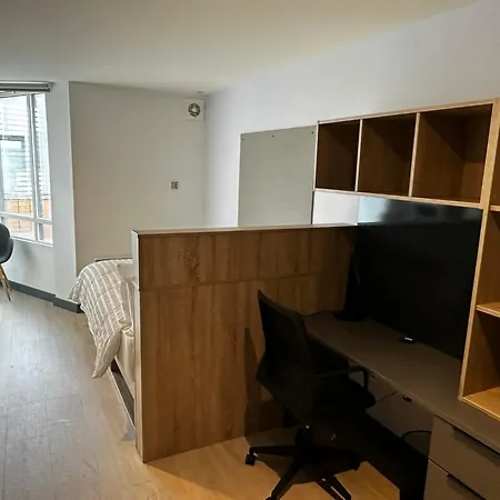Curraheen Point - Easy Access To Centre Apartment