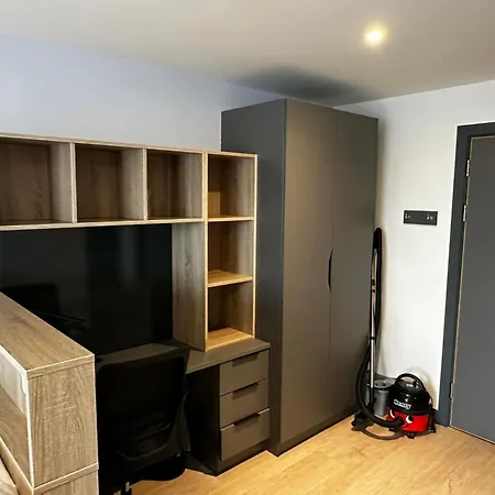 Curraheen Point - Easy Access To Centre *